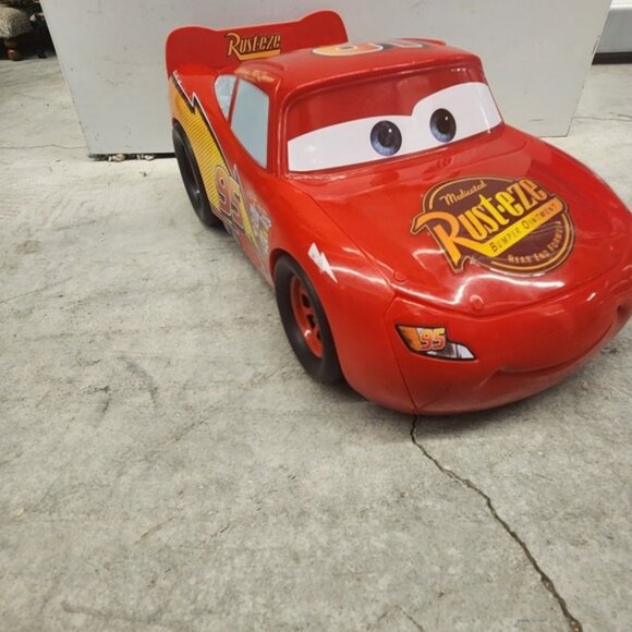 Disney Pixar Cars Lightning McQueen Transforming Playset Red Race Car Toy 95 - Picture 5 of 5